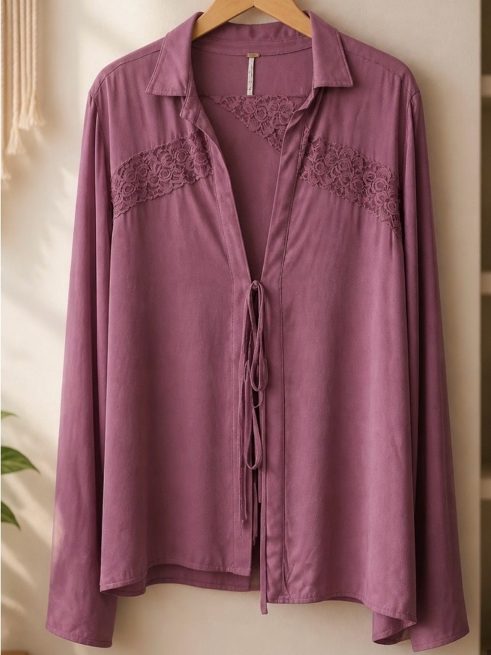 Free People Mauve Lace Tie-Front Blouse- NWOT